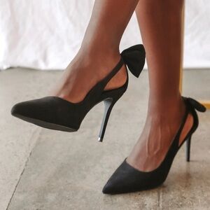 NWOTB - Lulus | Black Suede Sarika Bow Pump for Work or Formal Wear Size 10